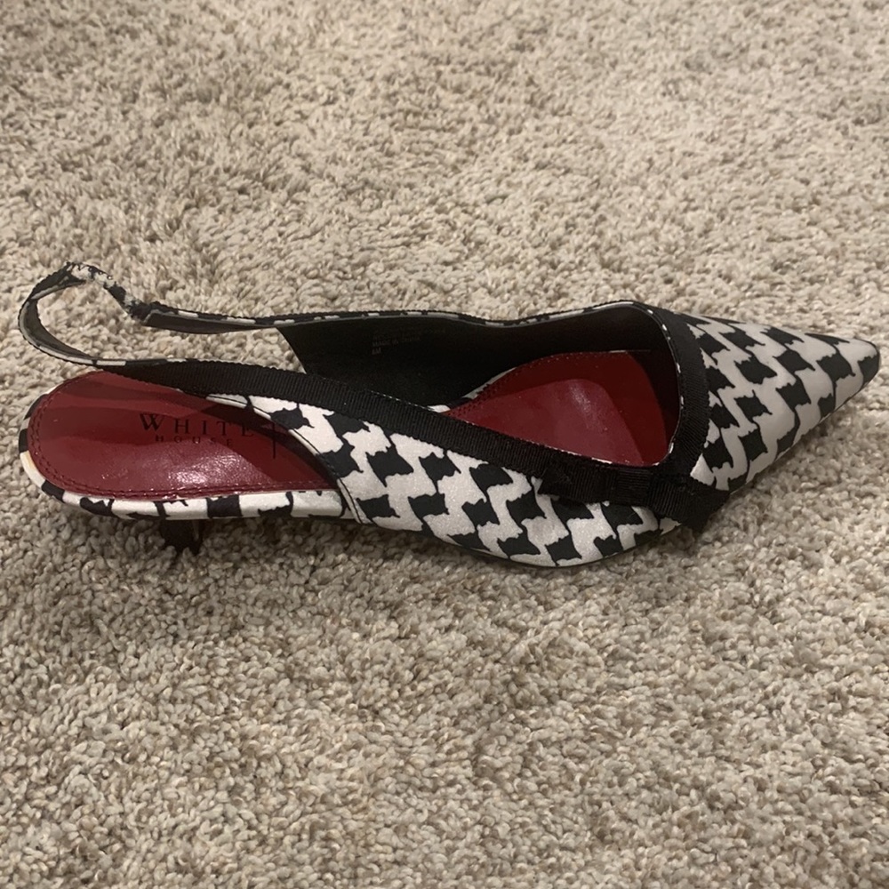 NEW WHBM houndstooth kitten heels